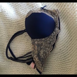 32D Victoria’s Secret Bra